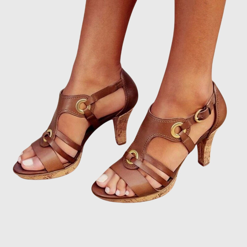 Corisande | Supportive Black Heels
