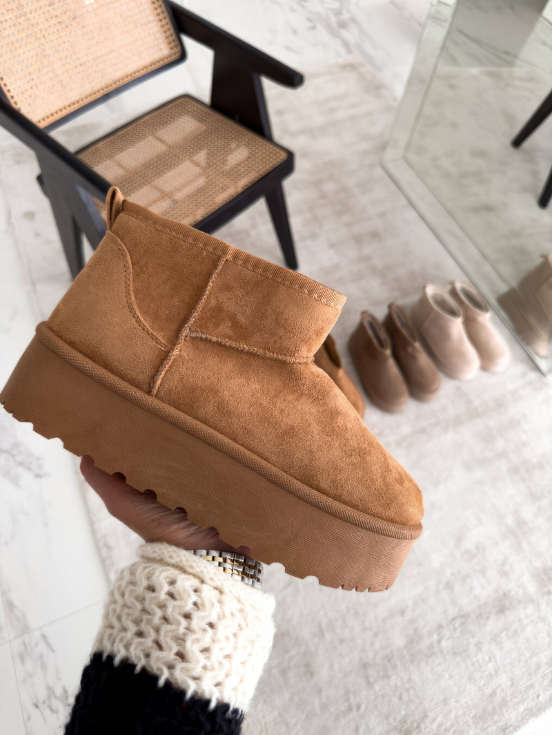 Adelaide | Pull-On Platform Boots