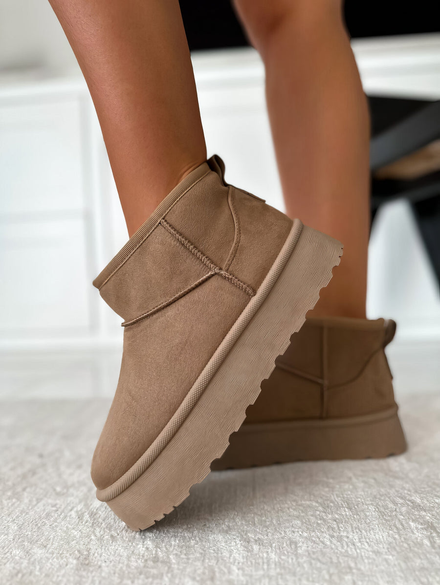 Adelaide | Pull-On Platform Boots view 7