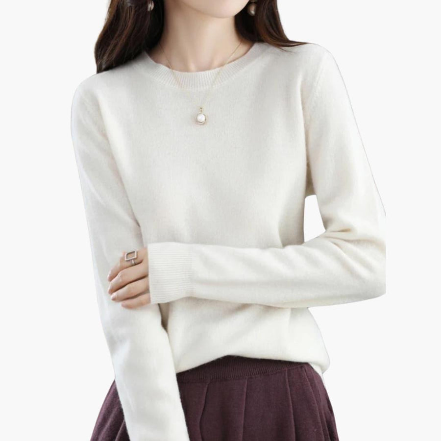 Persephone | Chunky Knit Jumper with Long Sleeves and Round Neckline view 8