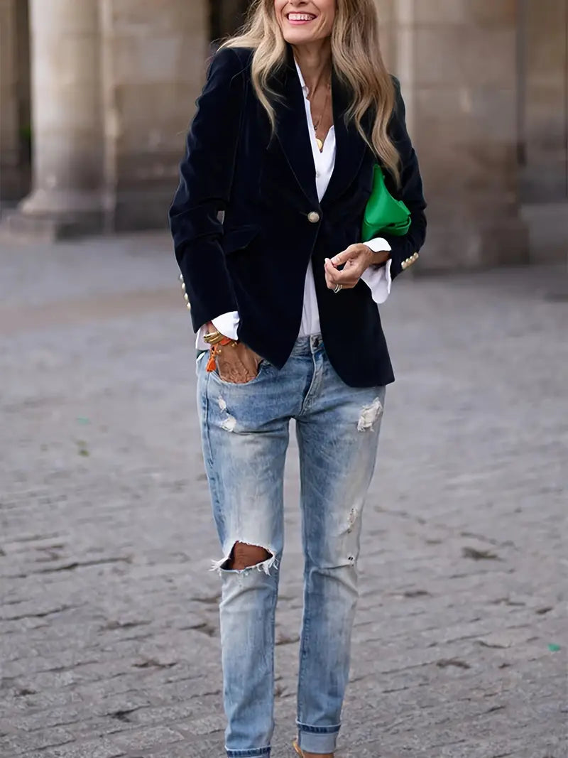 Alessandra | Elegant Velvet Blazer view 6