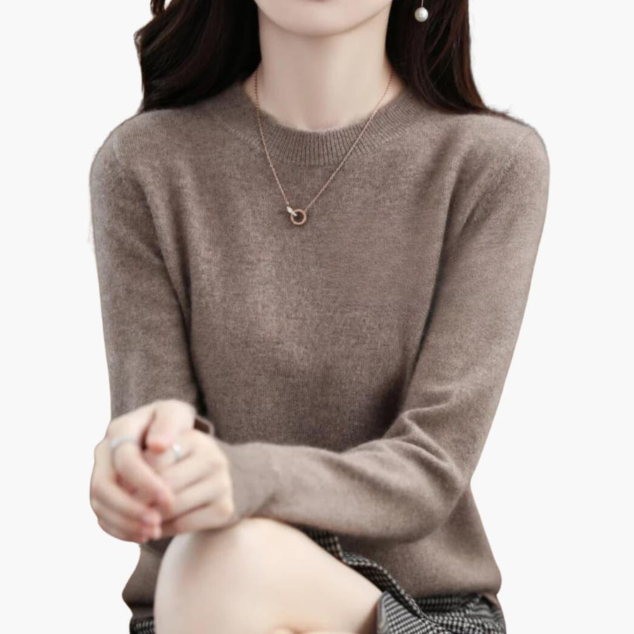 Persephone | Chunky Knit Jumper with Long Sleeves and Round Neckline view 6