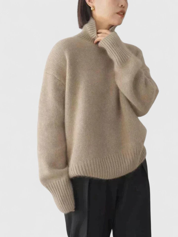 Constance | Oversized Luxury Turtleneck Sweater view 5