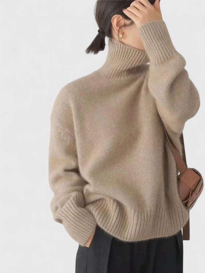 Constance | Oversized Luxury Turtleneck Sweater view 6