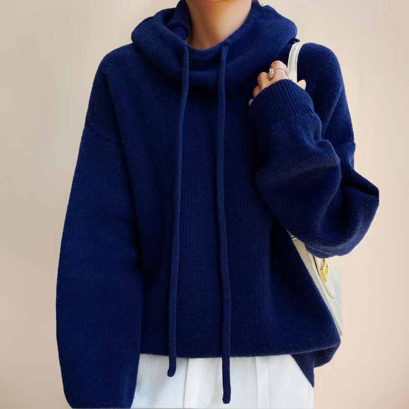 Lorraine | Cozy Cotton Hoodie view 8