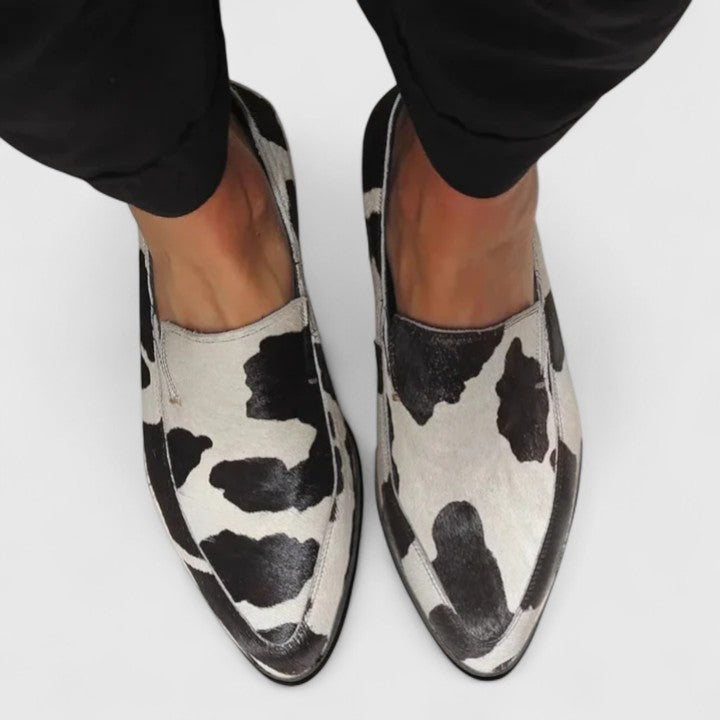 Livandra | Chic Black Leather Loafers view 2