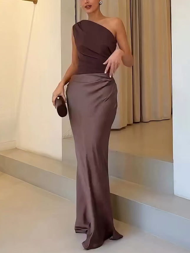 Jacqueline | Elegant Pleated Maxi Dress view 6