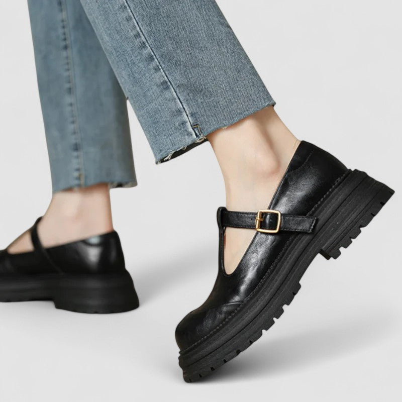 Petronella | Stylish Comfort Mary Janes view 3