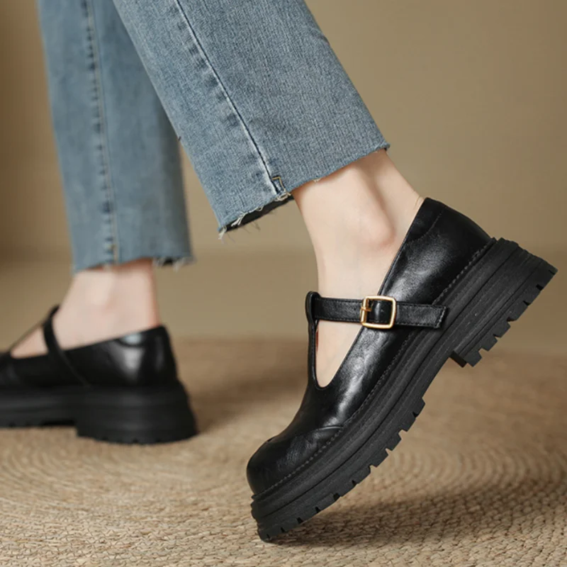 Claudia | Orthopedic Mary Jane Shoes view 5
