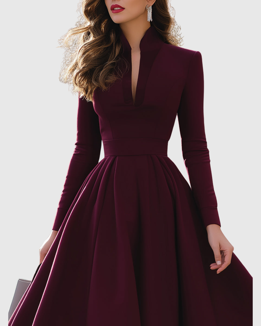 Elowen | Elegant V-Neck Midi Dress view 2