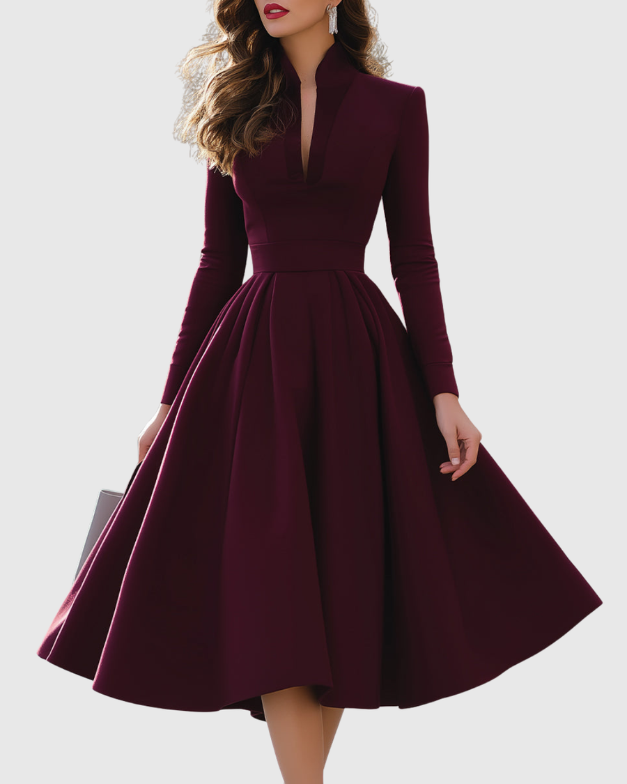 Elowen | Elegant V-Neck Midi Dress view 3