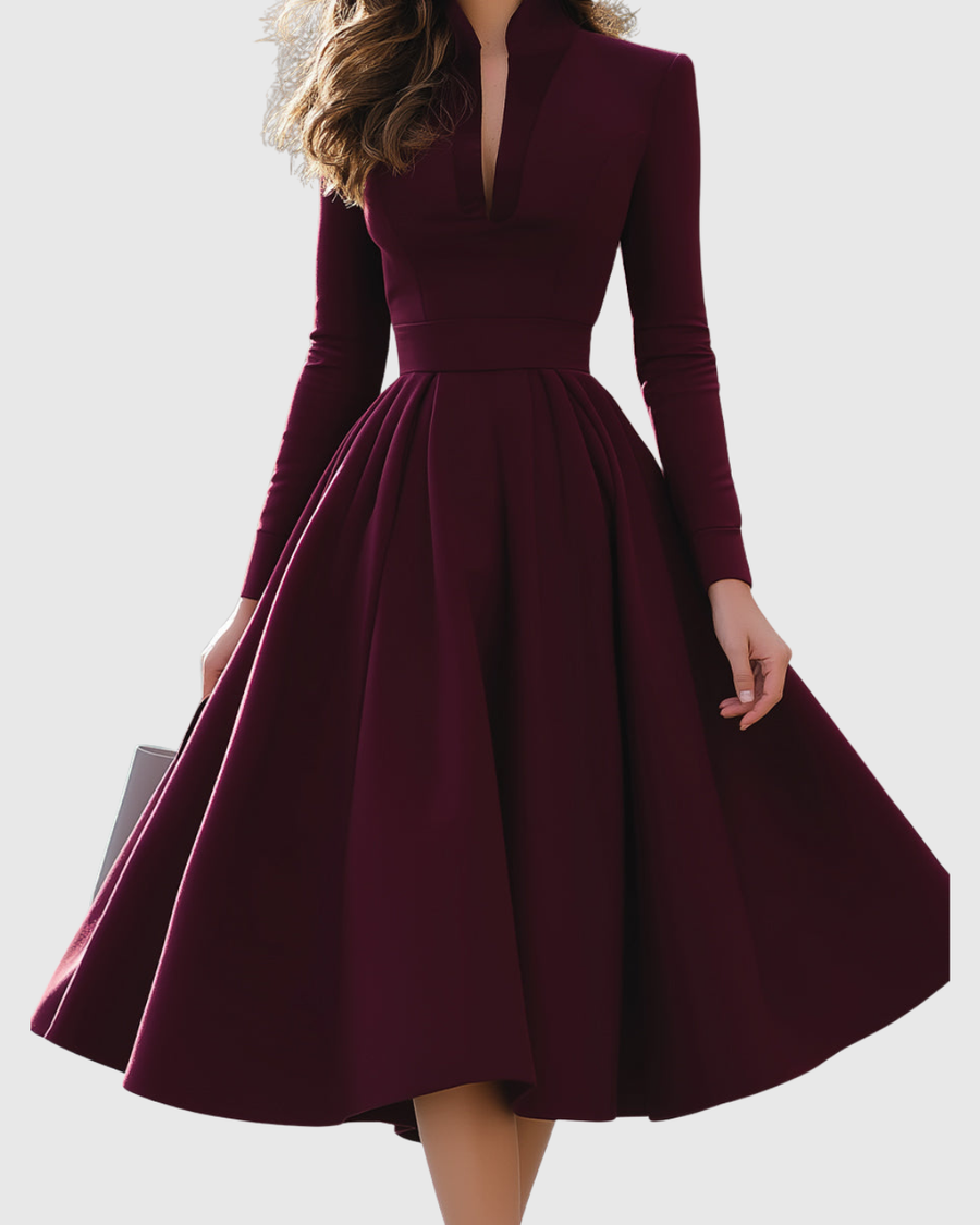 Elowen | Elegant V-Neck Midi Dress view 4