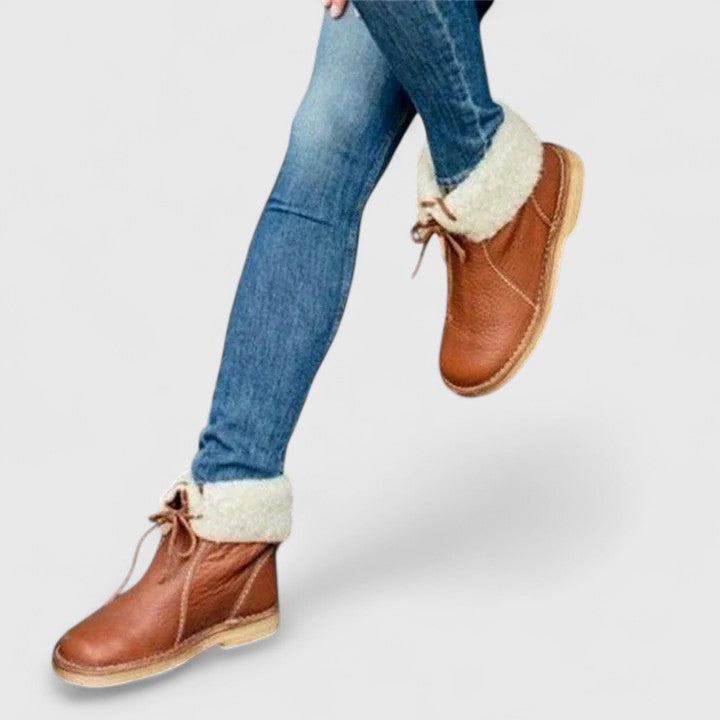 Dagny | Supportive Orthopedic Boots view 2