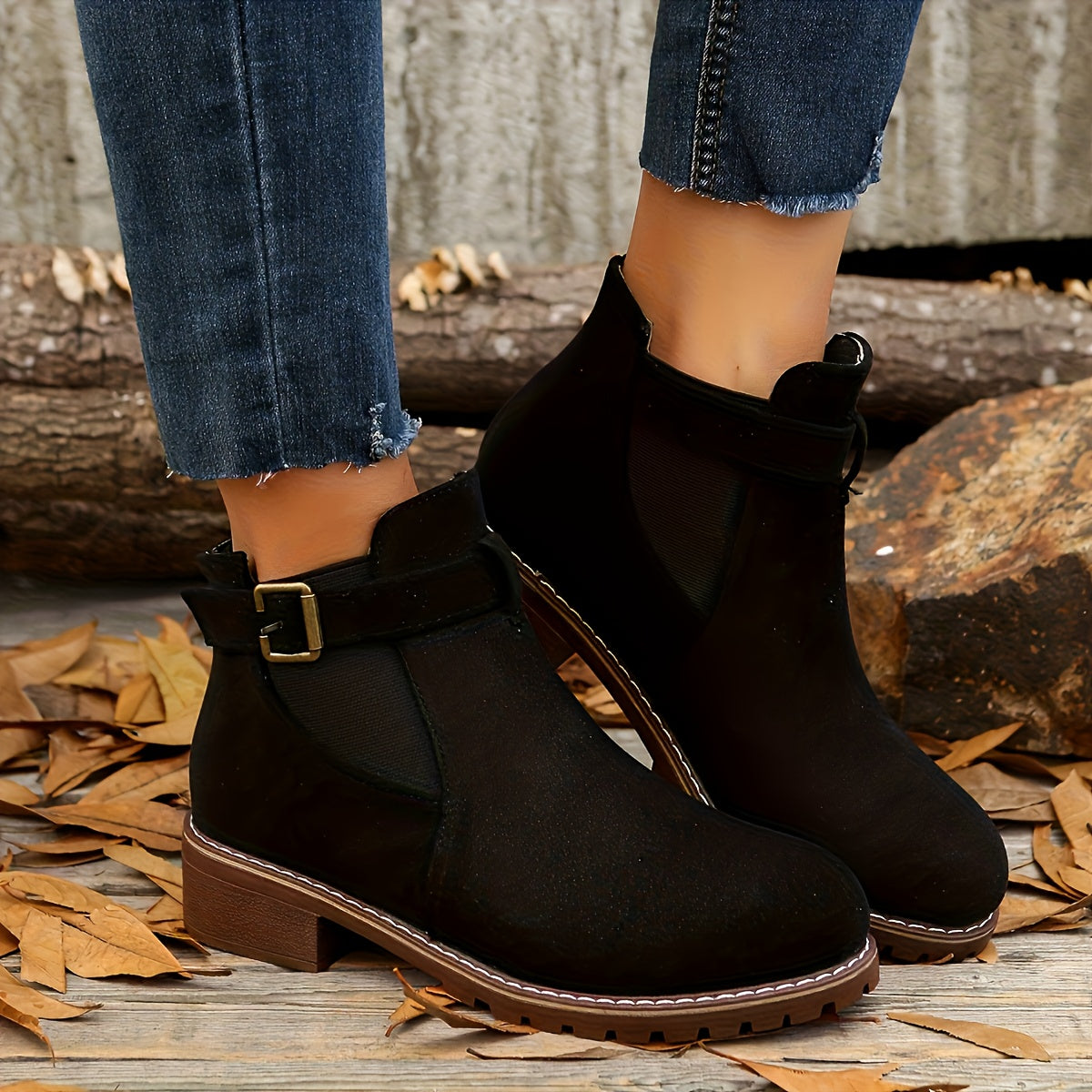 Yseulta | Chelsea Ankle Boots with Buckle