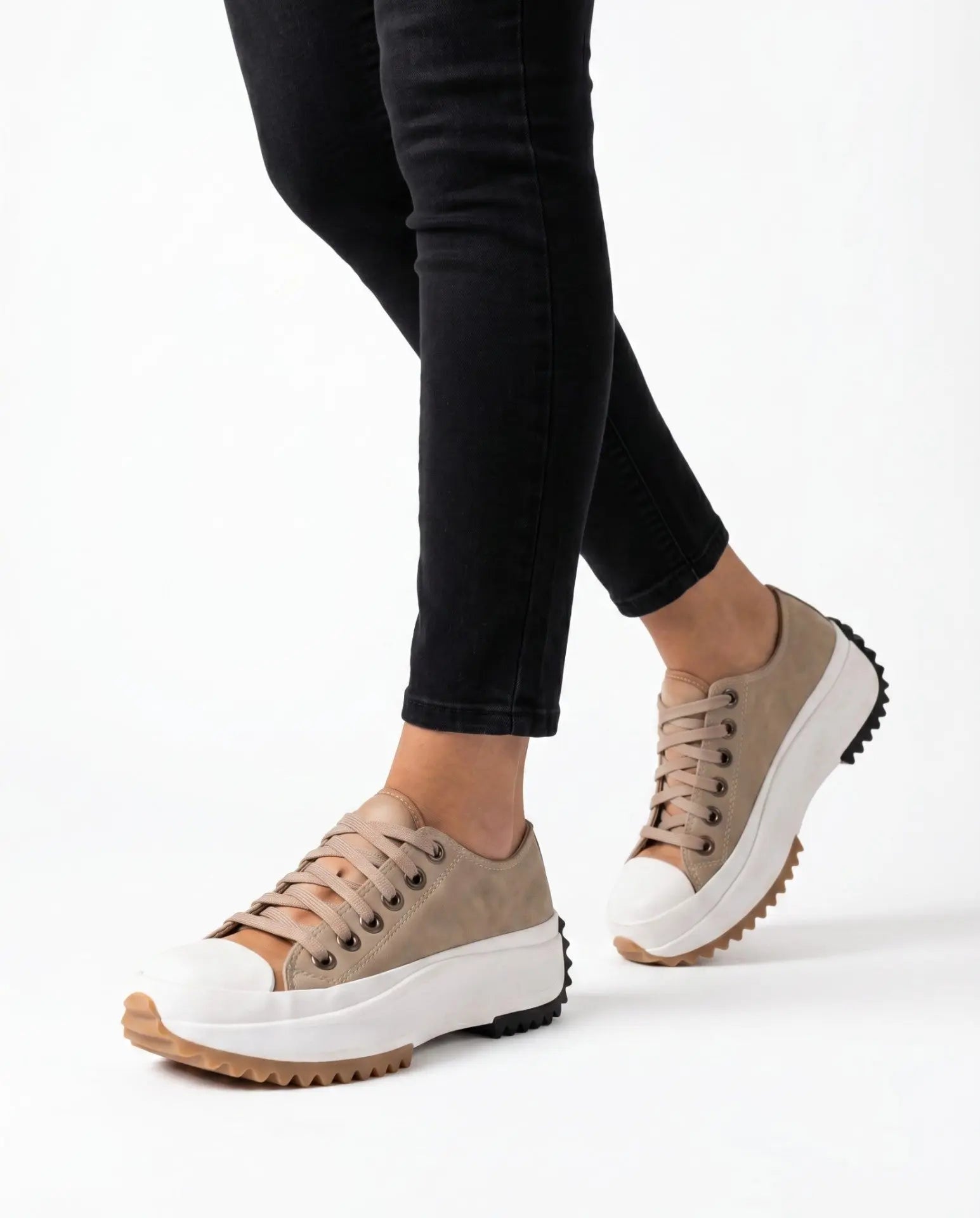 Kira beige sneaker