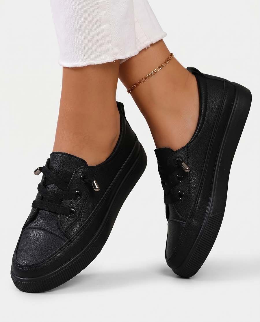 Maelys | Lightweight Supportive Shoes view 2