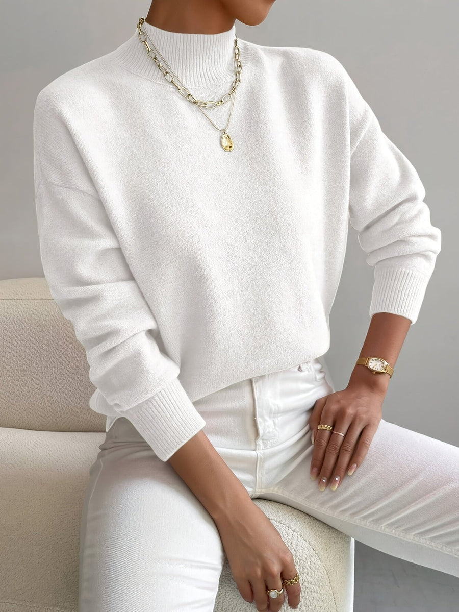 Yseult | Elegant Turtleneck Sweater view 2