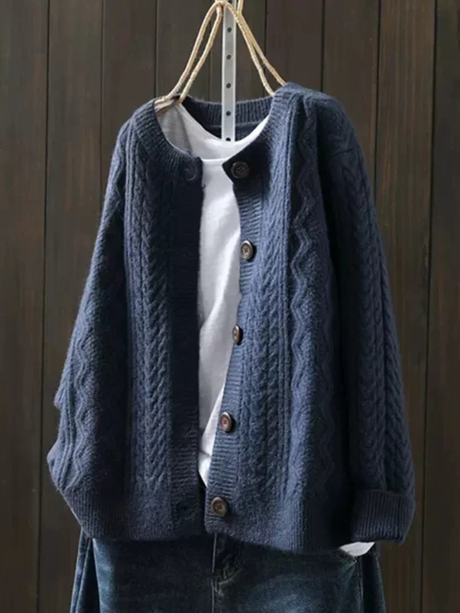Petra | Women's Winter Cardigan – Oversized Cable Knit view 4
