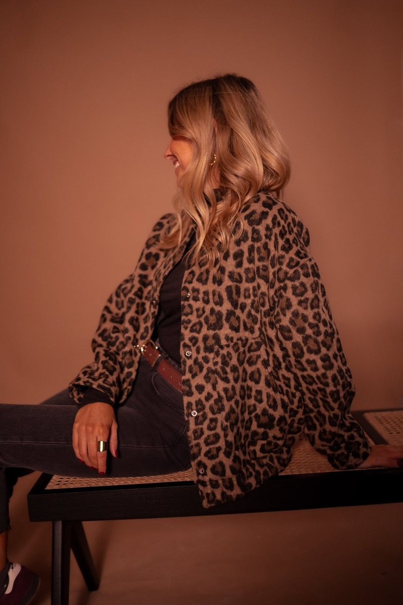 Greta | Women's Quilted Jacket – Oversized Leopard Print Snap-Button view 3