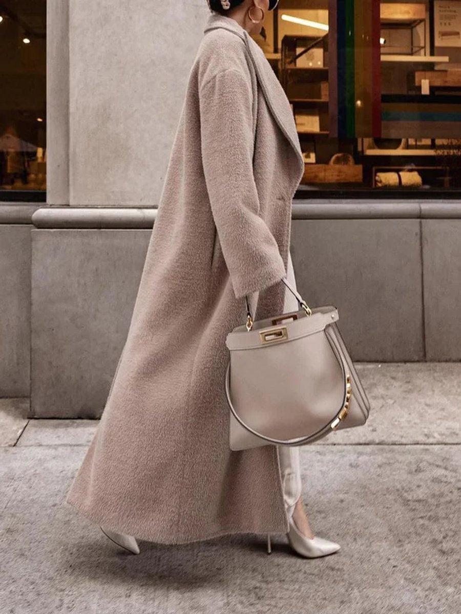 Delilah | Women's Winter Coat – Oversized Long Wool-Blend Lapel view 2